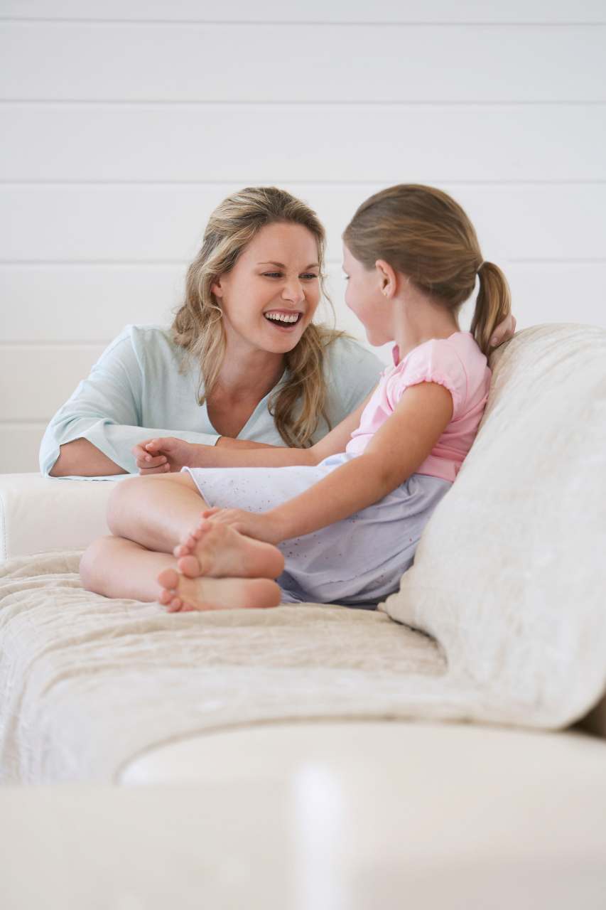 gabinete-psicopedagogico-sevilla-servicio-de-displina-positiva-mama-y-niña